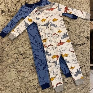 Carter’s pajamas and Burt’s bees pajamas size 18 months new without tags